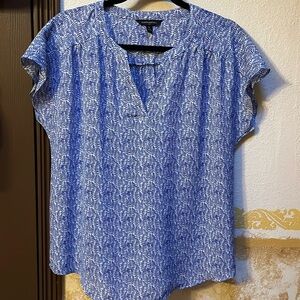 Banana republic blouse size medium